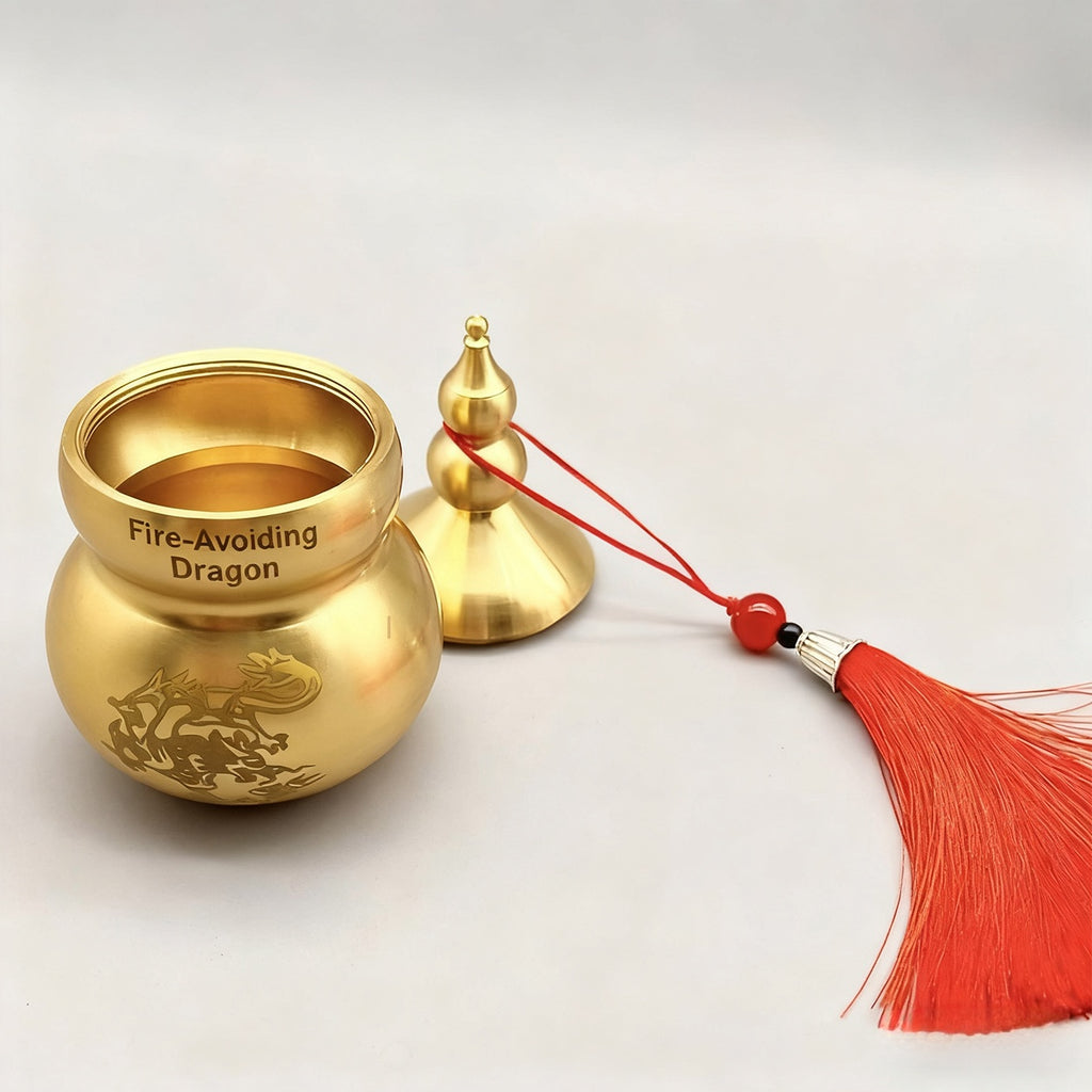 Brass Gourd "Fire Protection" Decorative Jar – Creative Retro Feng Shui Kitchen Ornament for Wealth Area (Avoids "Fire Burns Heaven" Concept)